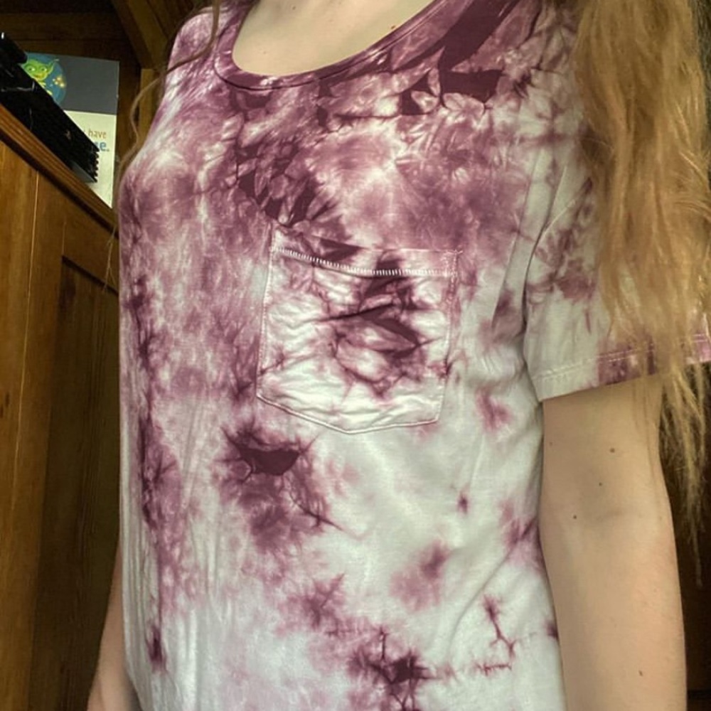 AMERICAN EAGLE SOFT & SEXY PURPLE TIEDYE SHIRT - Picture 3 of 4